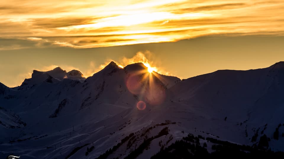 Die Alpen waren am Montagabend ausserhalb der Störungszone. Sonnenuntergang auf der Elsigenalp.