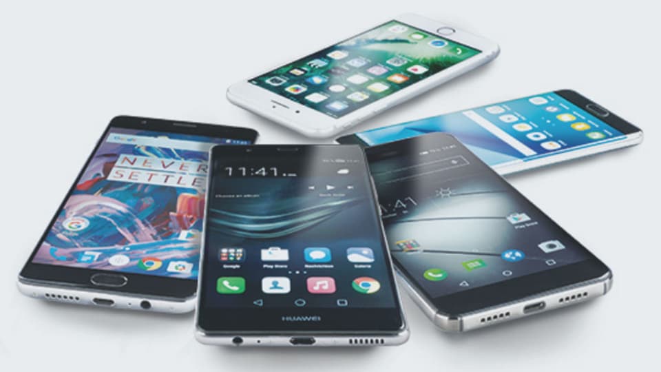 Take a screenshot or record your screen on your Android device