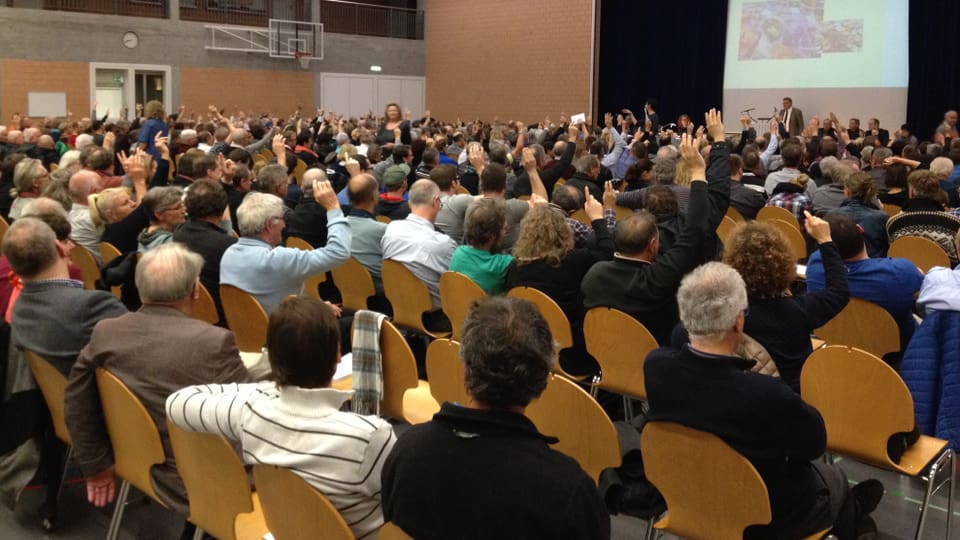 Gemeindeversammlung nimmt Schenkung ins Budget (5.12.2014)