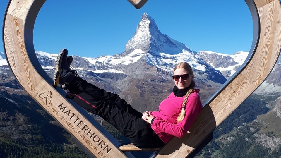 Karoline Splitt vor dem Matterhorn