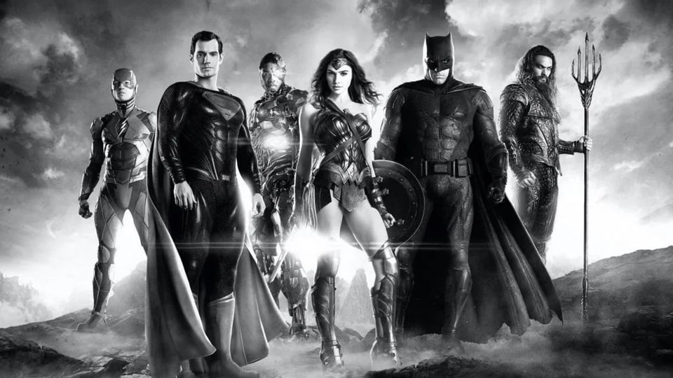 Schwarzweiss-Porträt der sechsköpfigen Justice League.
