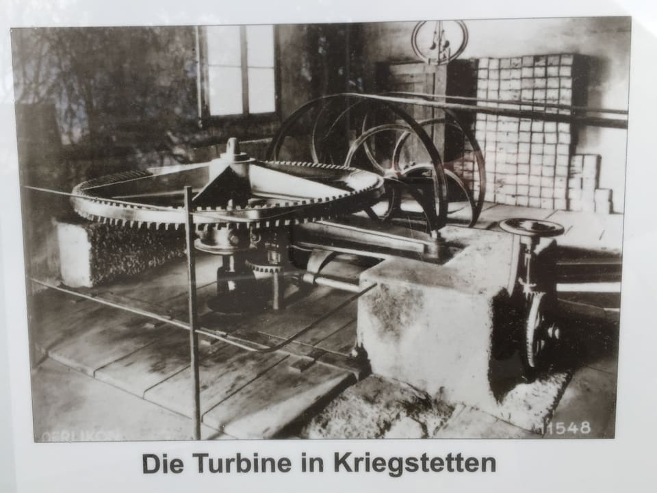 Schwarz-weiss-Bild einer Turbine