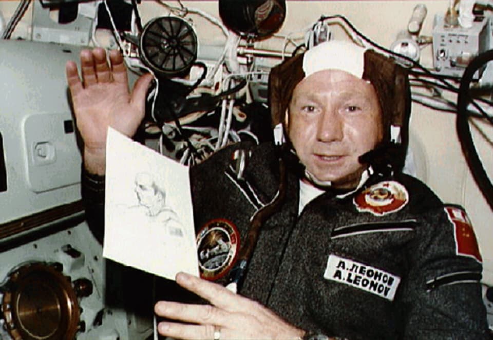 Alexei Leonow im Raumschiff.