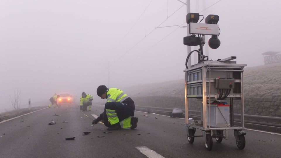 Für die Untersuchung des Unfallortes war die Strasse zwischen Birrwil und Beinwil am See mehrere Stunden gesperrt.