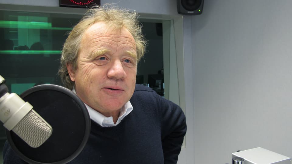 Peter Schweizer im Aufnahmestudio von SRF in Bern.