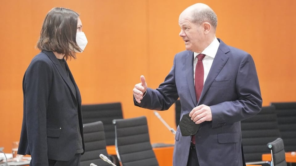 Anne Spiegel und Olaf Scholz im Gespräch