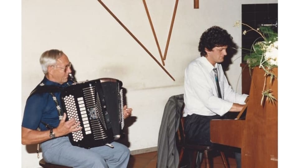 Walter Grob am Akkordeon und Claudio Gmür am Klavier.
