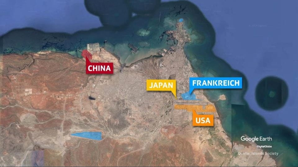 Karte, auf der die Militärbasen Chinas, Japans, Frankreichs und der USA eingetragen sind.