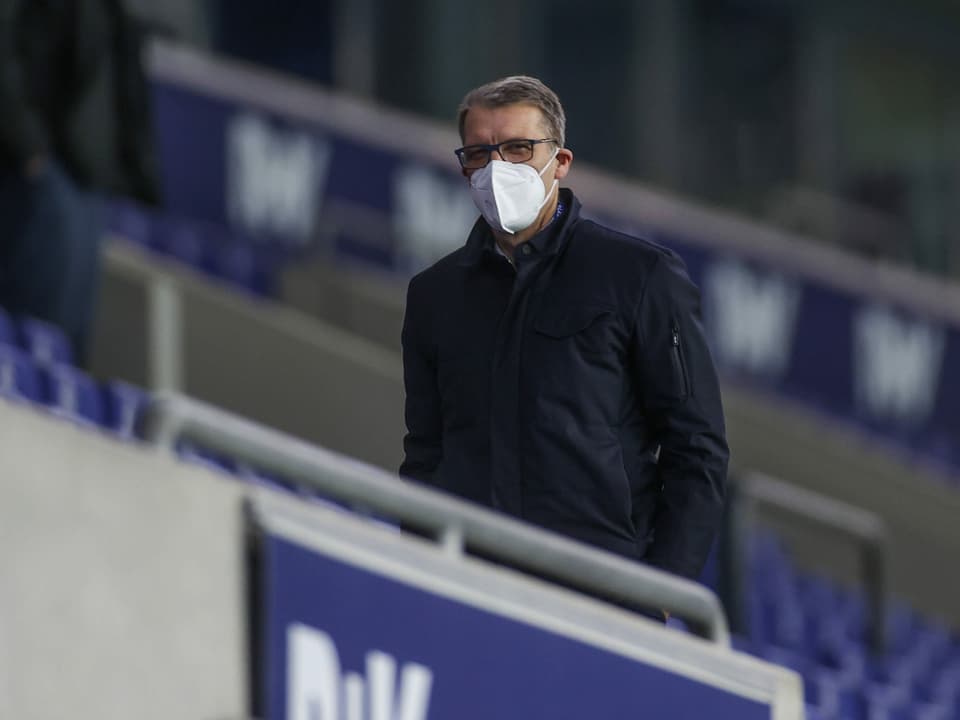 Kommt seinen Spielern entgegen Peter Knäbel.