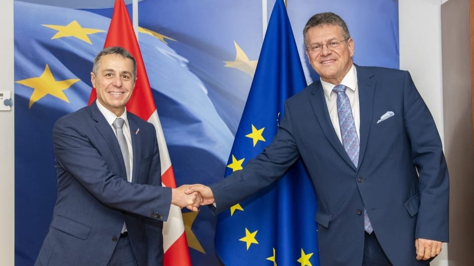 Der Schweizer Aussenminister Ignazio Cassis (links) und Maros Sefcovic nach dem Aus des Rahmenabkommens im Herbst 2021.