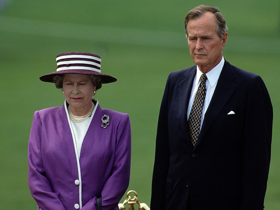 Queen & Präsident George Bush