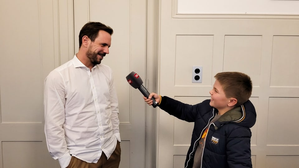 Kinderreporter Luc im Interview mit Richter Tobias