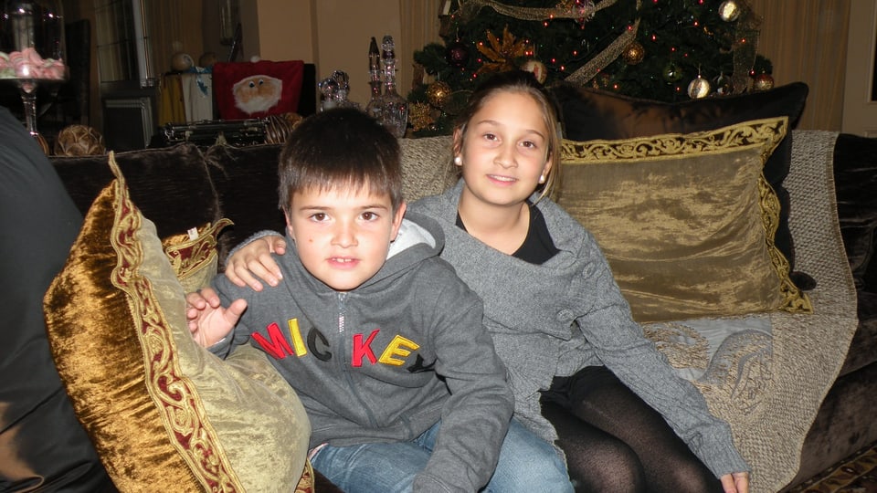 Der 8jährige Dimos und seine 9jährige Schwester Dirki aus Griechenland.