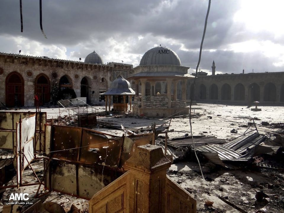 Die zerstörte grosse Moschee.