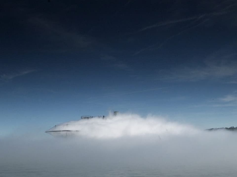 Die künstliche Wolke auf der Arteplage in Yverdon-les-Bains