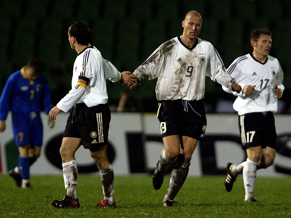 Deutsche Fussballnationalmannschaft 2001. 