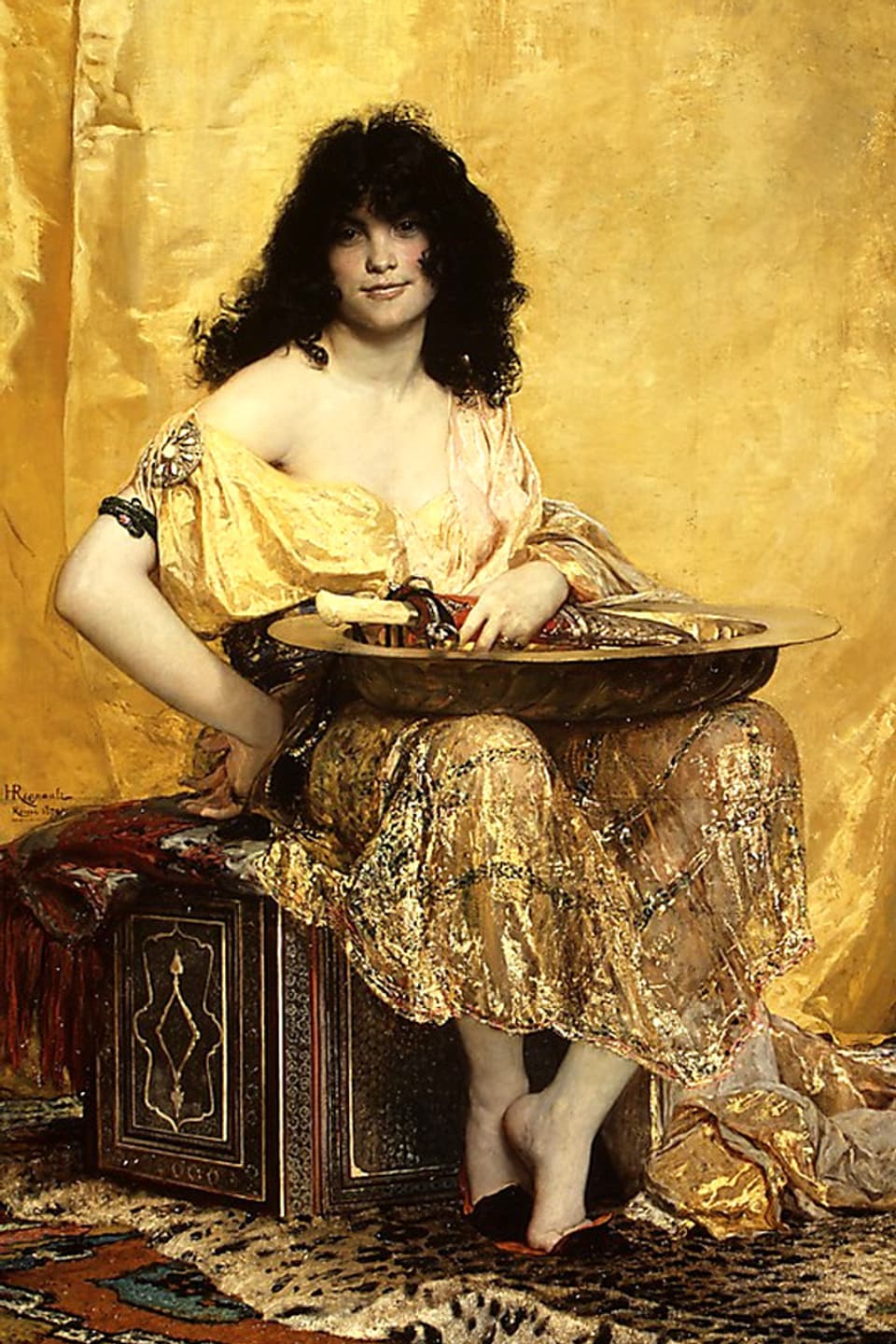 Frau vor goldenem Hintergrund mit goldener Schale auf dem Schoss.