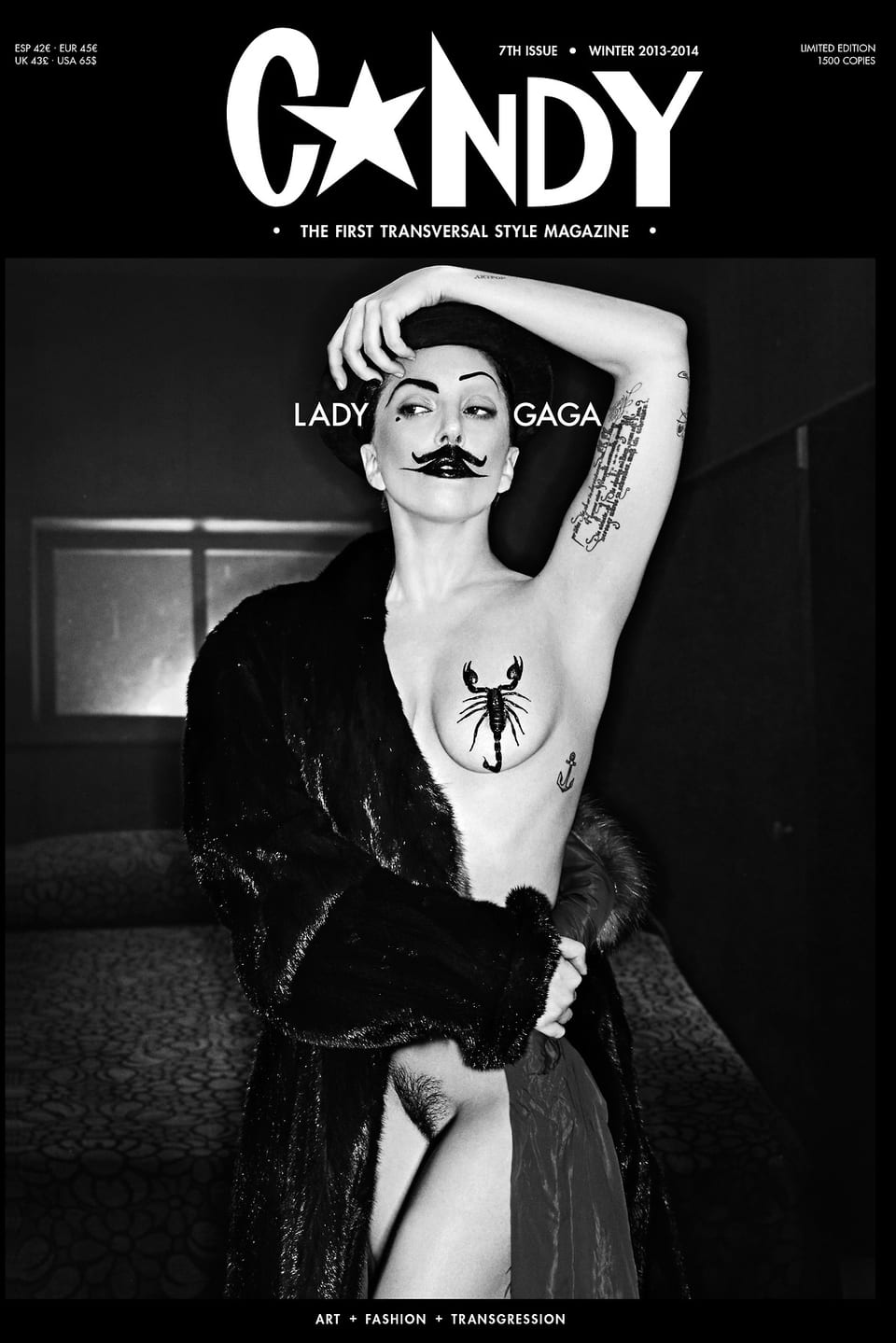 Lady Gaga nackt auf dem Cover von Candy. 