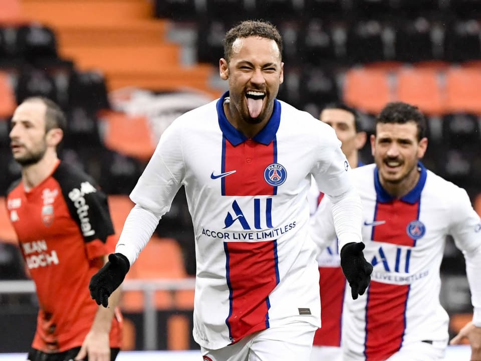 Neymar strahlt nach seinem 2:1-Führungstreffer bei Lorient über beide Ohren. Am Ende aber vergeht dem brasilianischen Superstar das Lachen, der Abstiegskandidat dreht die Partie und gewinnt noch mit 3:2.
