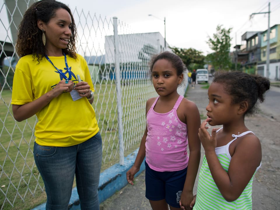 Wenn es die Verhältnisse zulassen, werden die Strassenkinder von Rio de Janeiro wieder in ihr familiäres Umfeld zurückgeführt, 