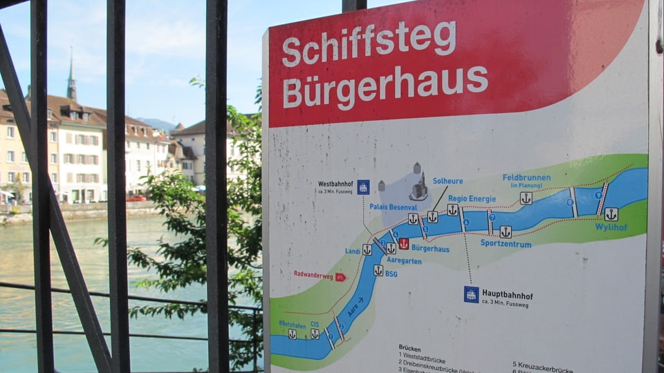Eine Tafel mit einer Karte der Aare in Solothurn.