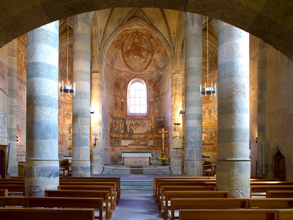 Das Innere der Klosterkirche mit ihren weltberühmten Fresken