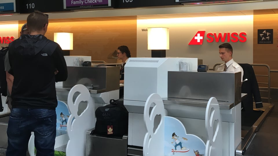 Check-In-Schalter der Swiss am Flughafen Zürich