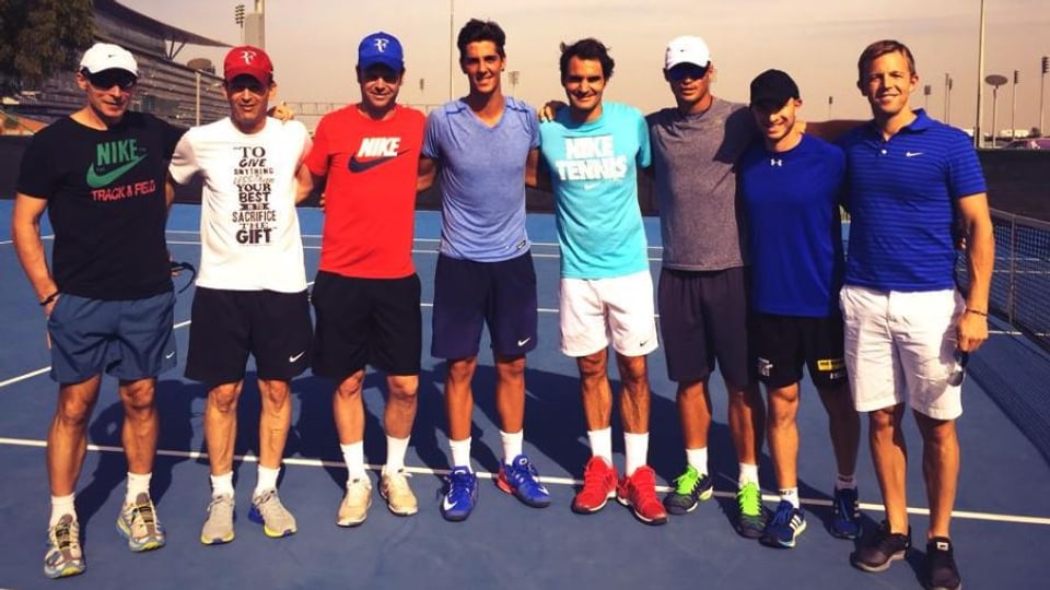Thanasi Kokkinakis und Roger Federer trainierten gemeinsam in Dubai. 
