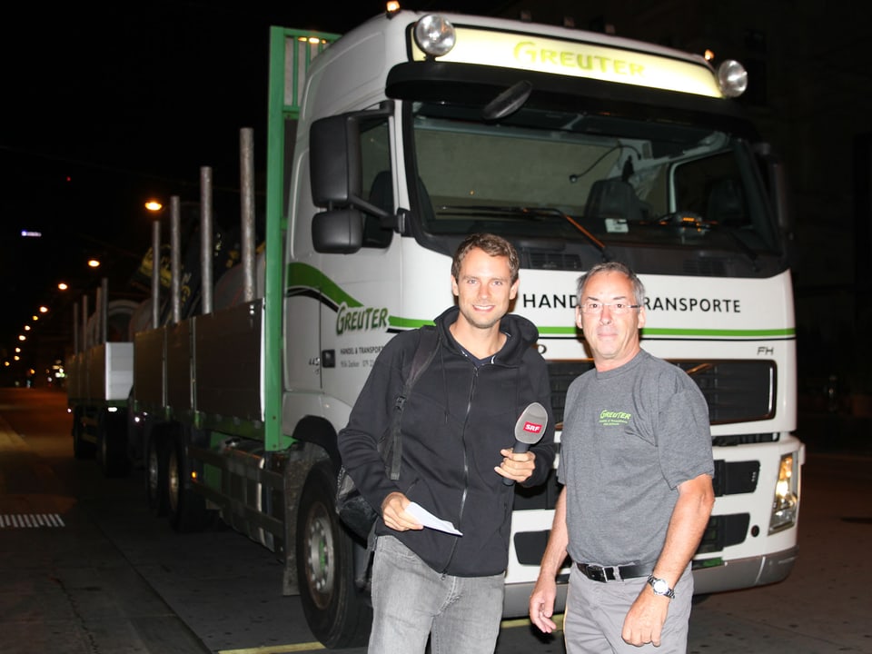 Unser Reporter Manuel Rothmund trifft LKW-Fahrer Ruedi Greuter um 5.30 in Winterthur.