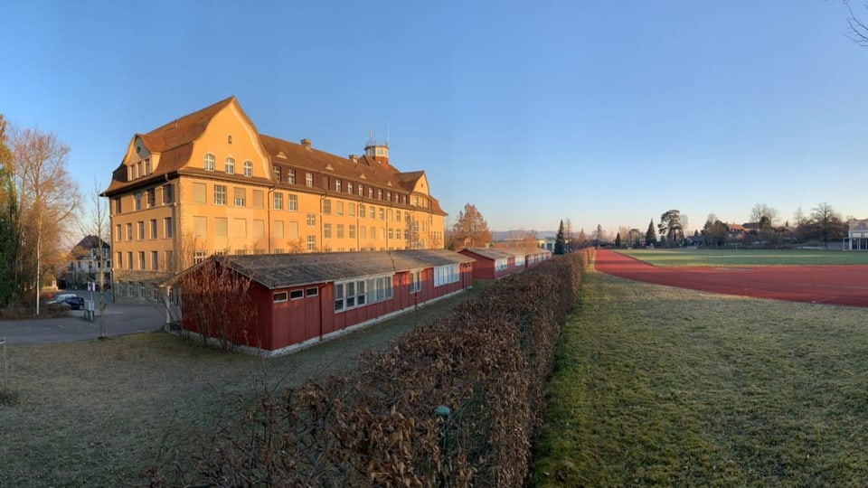 Kantonsschule Frauenfeld mit alten Baracken