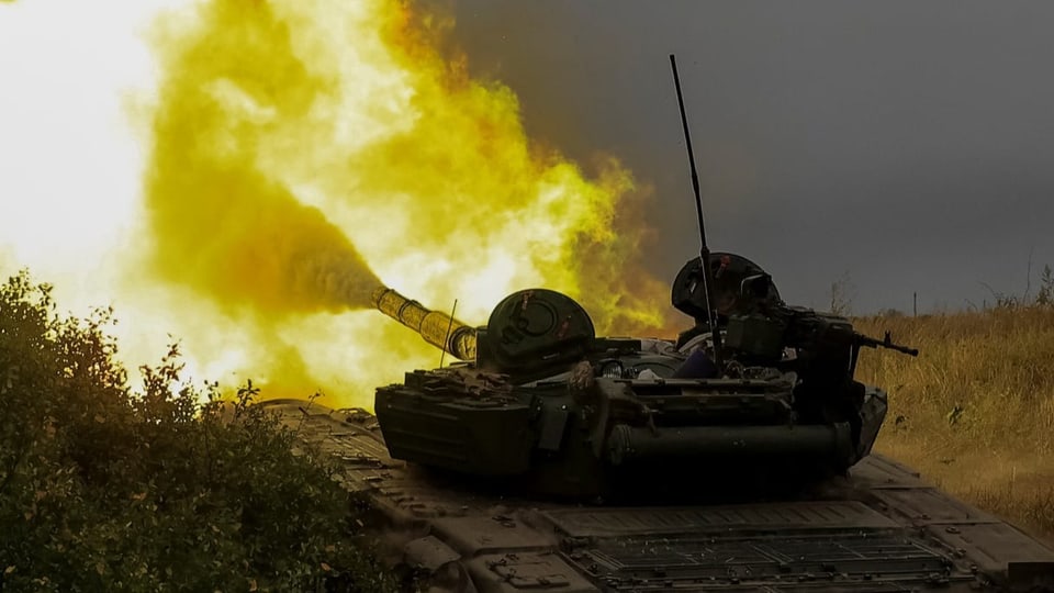 Panzer feuert
