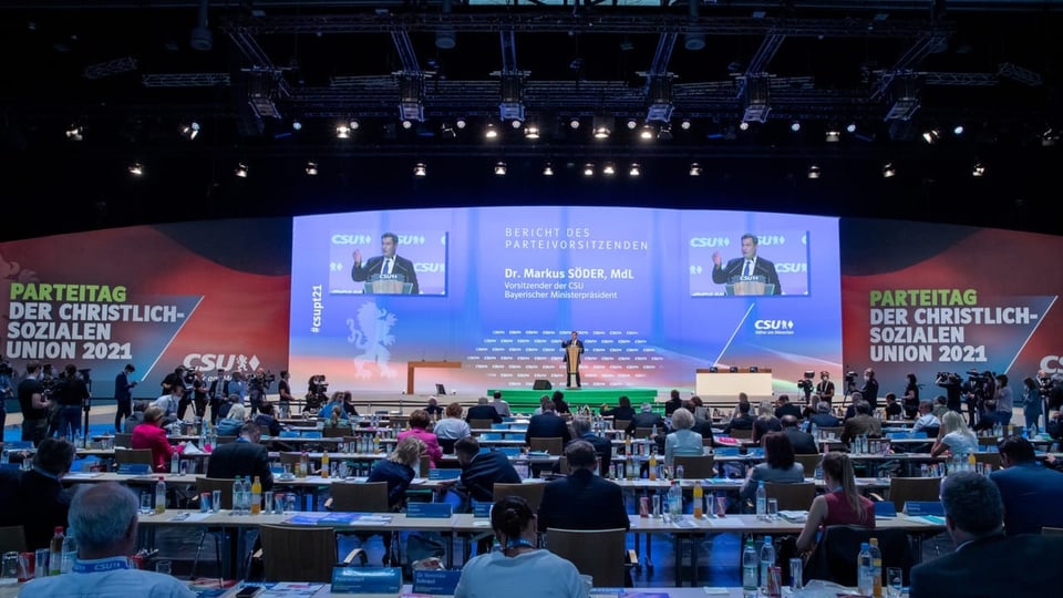 Blick auf die Bühne beim CSU-Parteitag