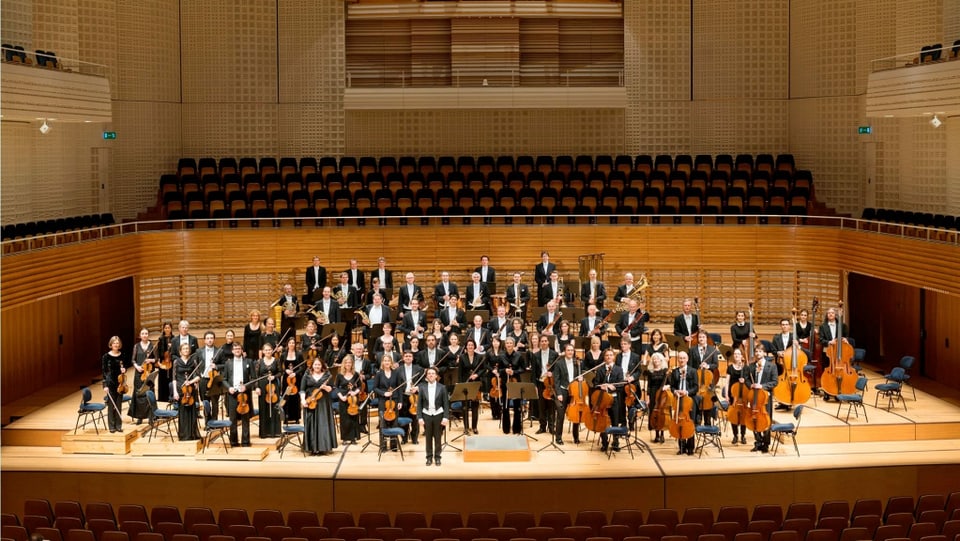 Das Luzerner Sinfonieorchester auf der Bühne des KKL