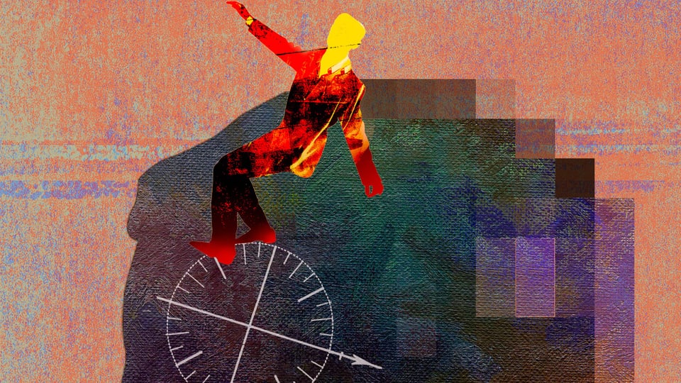 Collage eines Mannes, der auf einem Kompass balanciert.