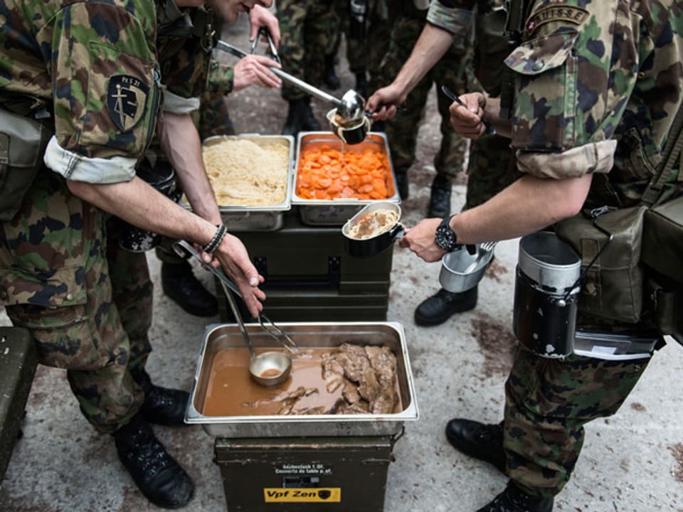 Mobile Küche der Schweizer Armee