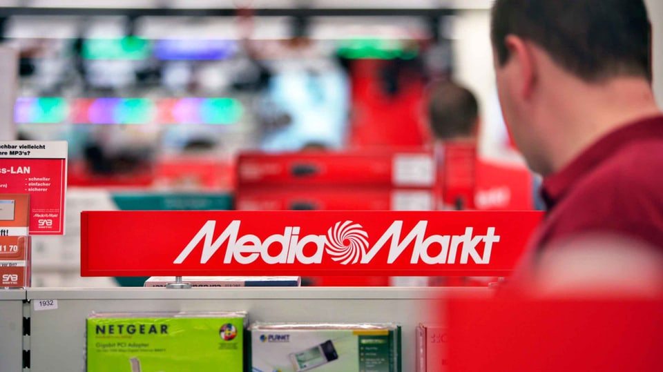 Media Markt verliert Kühlschrank auf dem Weg zum Kunden