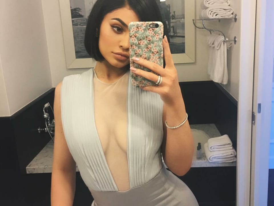 Kylie Jenner Selfie vor dem Spiegel