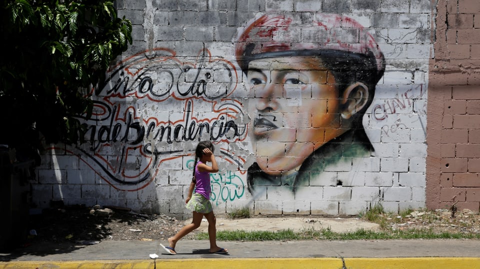 Grafiti von Hugo Chavez und die Aussage: Es lebe die Unabhängigkeit.(reuters)