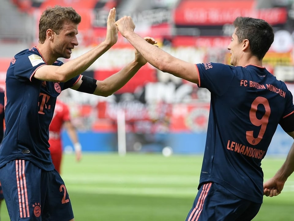 Thomas Müller steht in der laufenden Saison bei 20 Assists, Robert Lewandowski bei 30 Treffern.