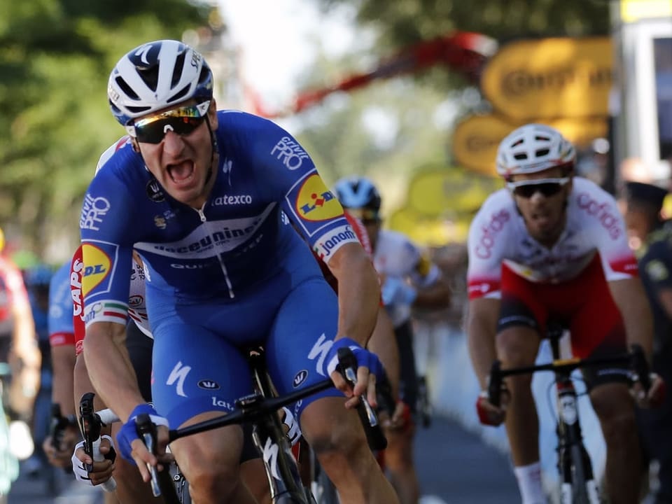 Kann sich im Massensprint behaupten Elia Viviani.