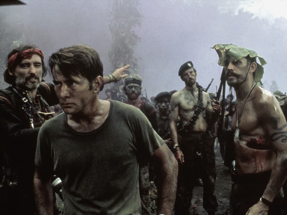 In Francis Ford Coppolas Vietnam-Film spielt Marlon Brando einen durchgedrehten Kommandanten mit dämonischer Präsenz. 