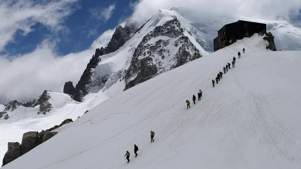 Alpnisten am Mont Blanc.