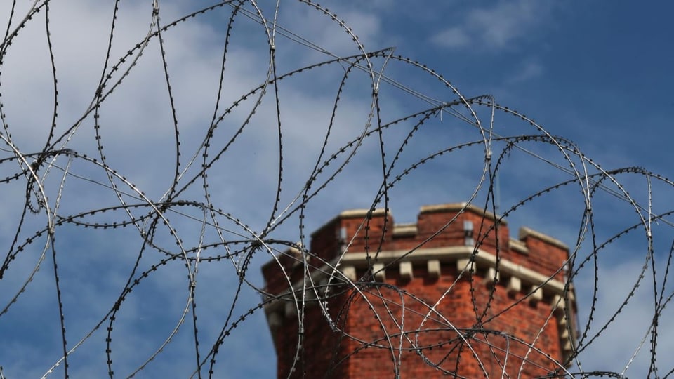 Die unhaltbaren Zustände in britischen Gefängnissen (Bild: Reuters/Eddie Coegh)