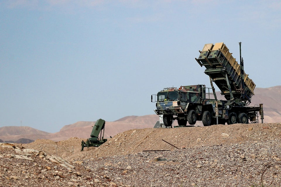 Zwei israelische Patriot-Abwehrsysteme im Umland der israelischen Küstenstadt Eilat.