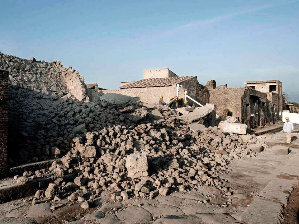 Ein antike Stätte: Die Ruinen stehen zum Teil noch, ein Gebäude fiel jedoch in sich zusammen.