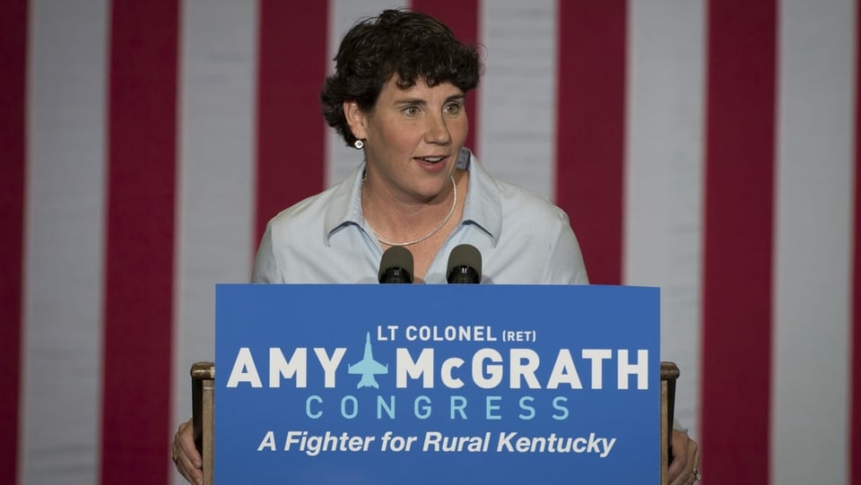 Die Demokratin Amy McGrath sieht in McConnell das Sinnbild der Probleme in der US-Politik. 