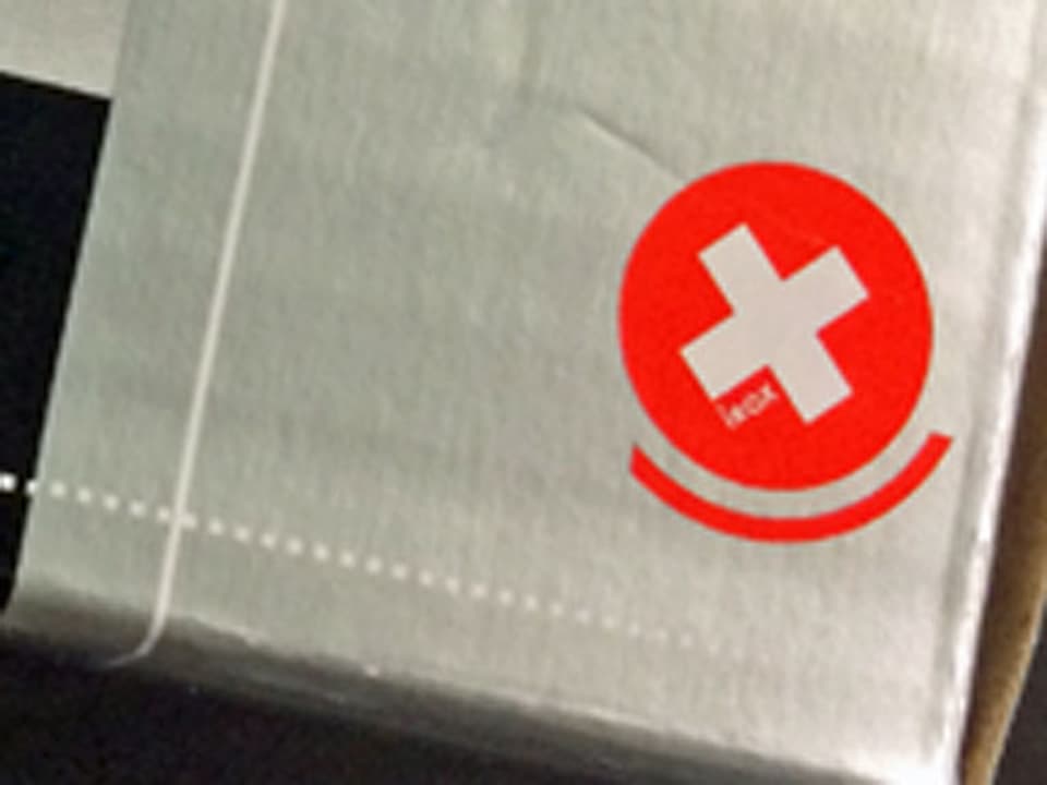 Schweizer Kreuz auf einer Verpackung.