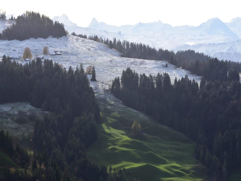 Schneegrenze 1100 Meter im Emmental.