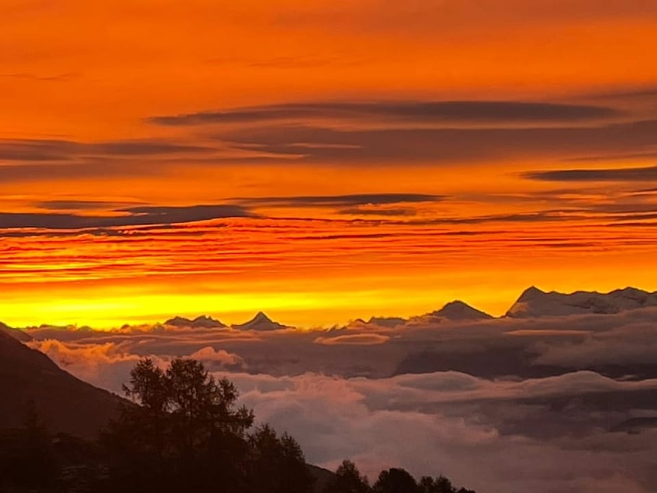 Varneralpe oberhalb Salgesch/VS Morgenrot