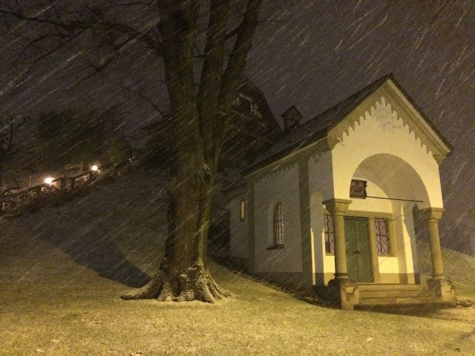 Kapelle im Schneegestöber